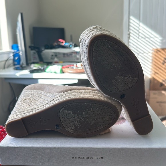 Jessica Simpson Wedges never worn 8 - Picture 2 of 3